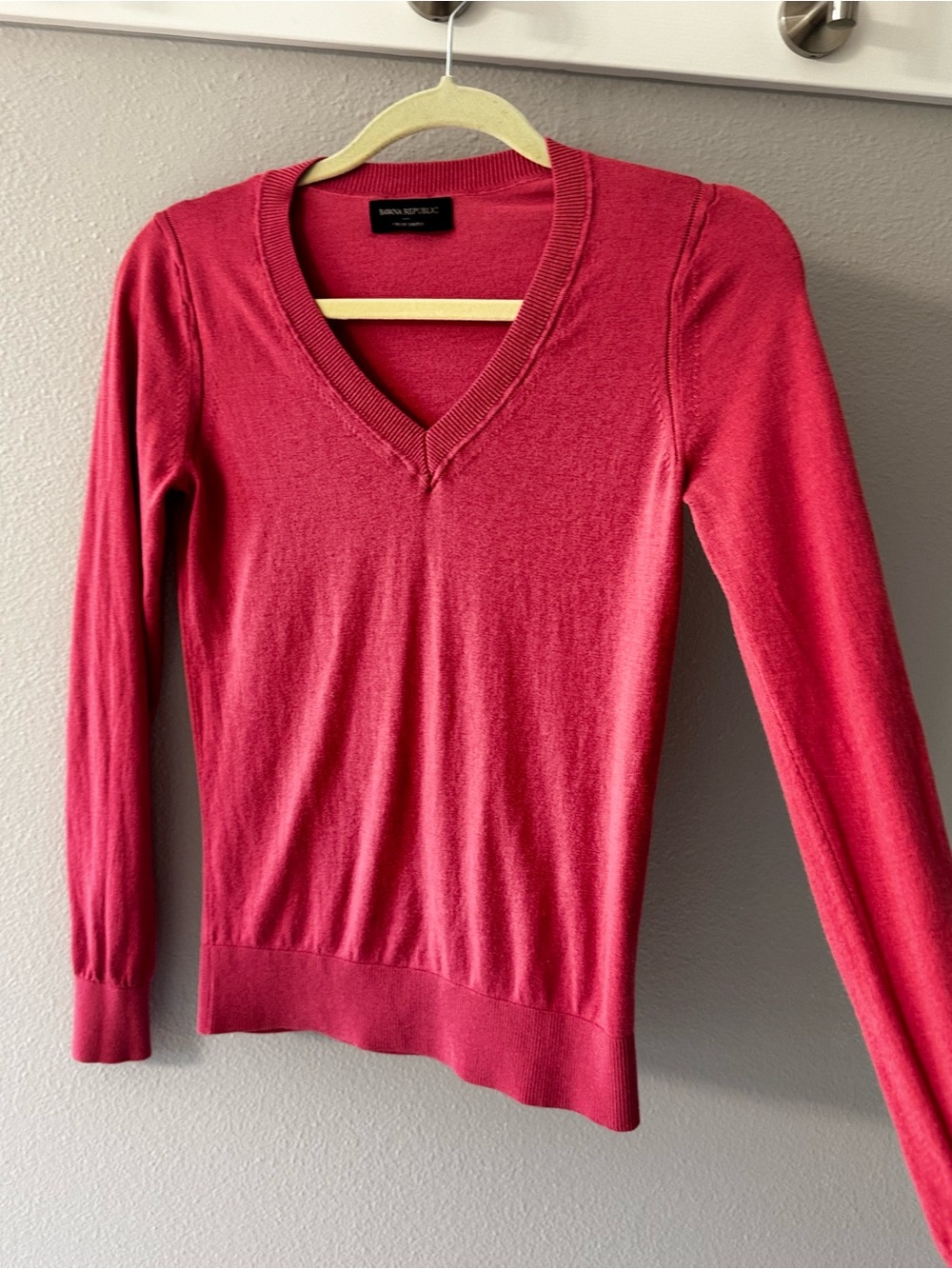 Banana Republic Women's  Pinkish-Coral V-Neck Sweater